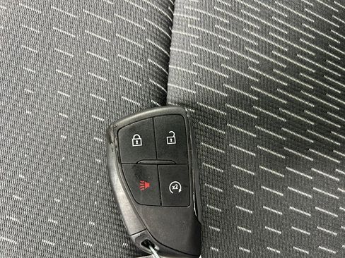 Used 2025 Chevrolet Equinox LT image 33