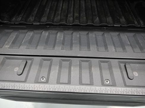 New 2026 GMC Canyon Denali image 8