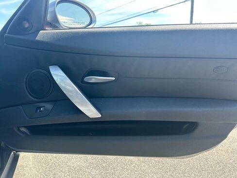 Used 2007 BMW M Roadster image 28