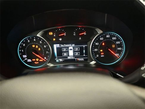 Used 2018 Chevrolet Equinox LT w/ Sun & Infotainment Package image 12