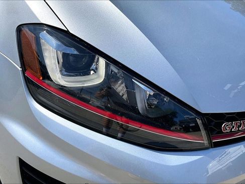 Used 2016 Volkswagen GTI SE w/ Driver Assistance Package FWD image 28