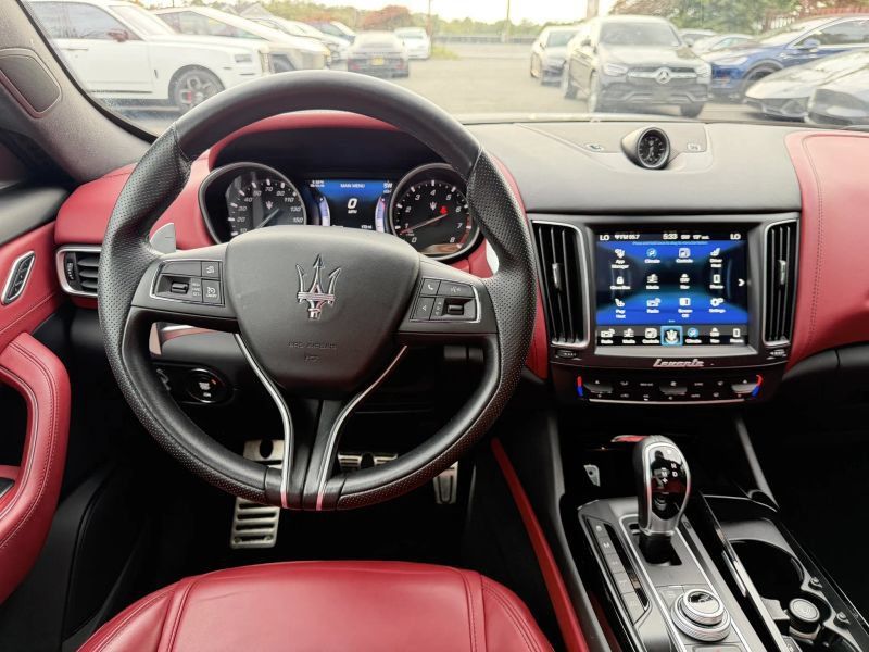 Used 2017 Maserati Levante w/ Sport Package AWD/4WD image 19