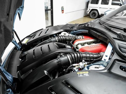 Used 2025 Ferrari Purosangue AWD/4WD image 61