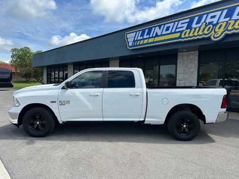 Used 2019 RAM 1500 Classic SLT RWD image 4