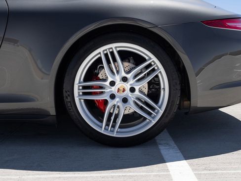 Used 2014 Porsche 911 Carrera 4S AWD/4WD image 20