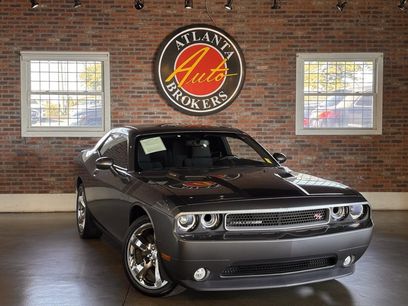 Used 2011 Dodge Challenger R/T w/ Electronics Convenience Group