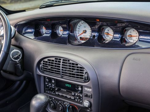Used 2001 Chrysler Prowler image 31