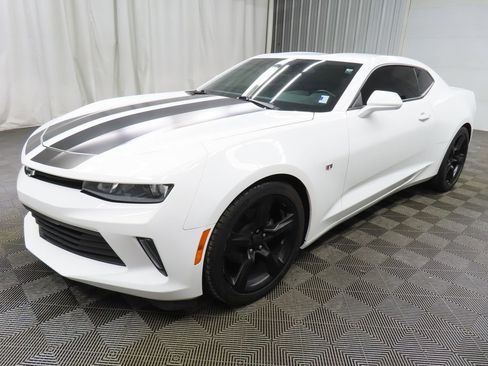 Used 2018 Chevrolet Camaro LT RWD image 7