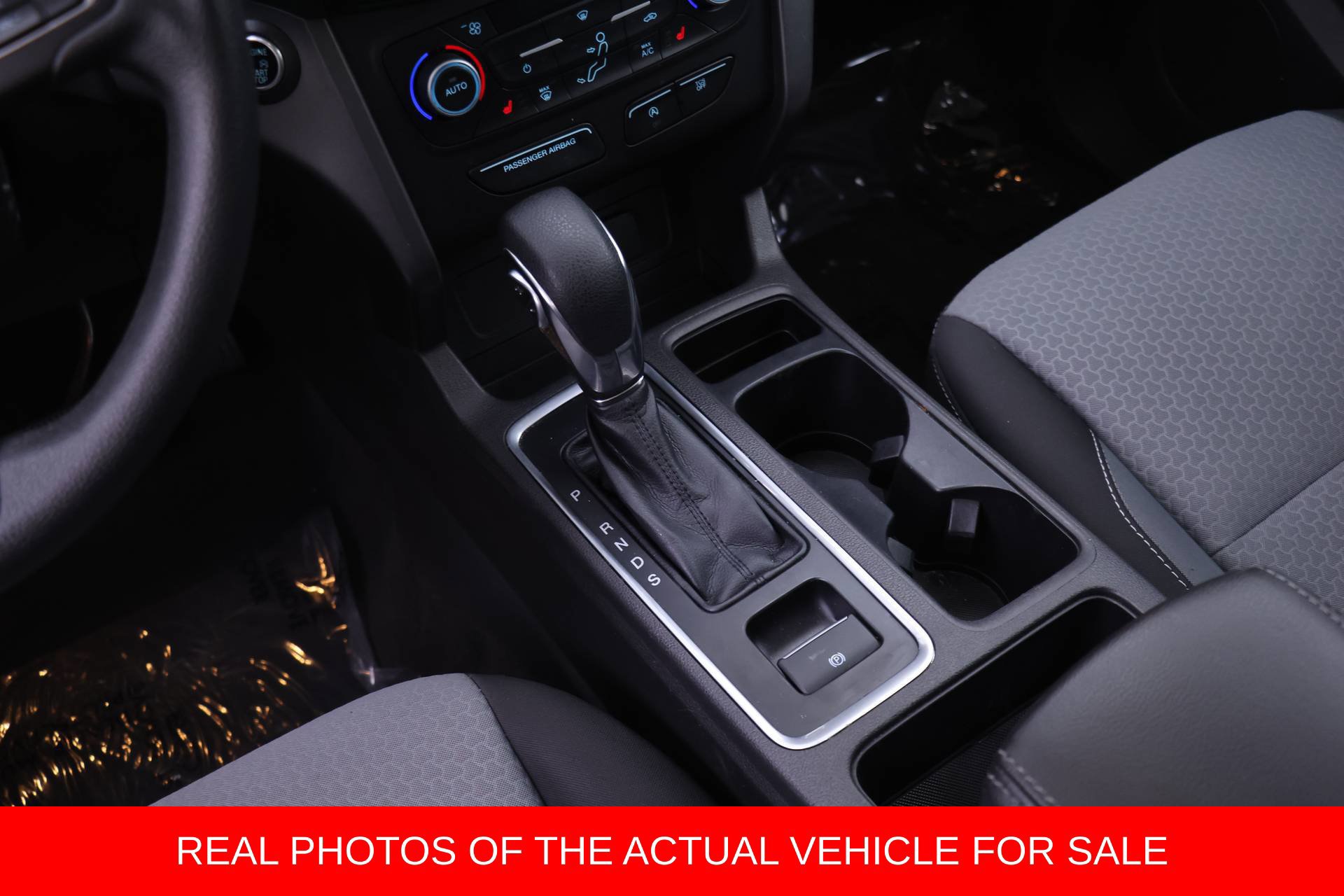Used 2019 Ford Escape SE FWD image 13