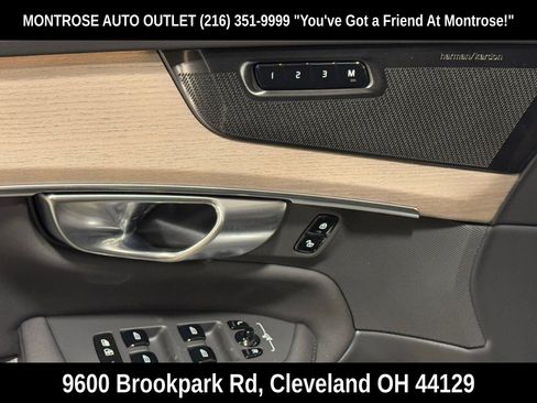 New 2026 Volvo XC90 B6 Plus w/ Protection Package Premier image 11