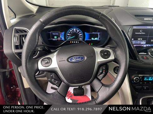 Used 2013 Ford C-MAX SEL image 23