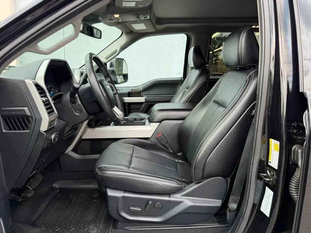 Used 2021 Ford F350 Lariat AWD/4WD image 24