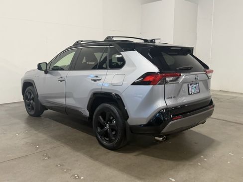 Used 2021 Toyota RAV4 XSE image 8