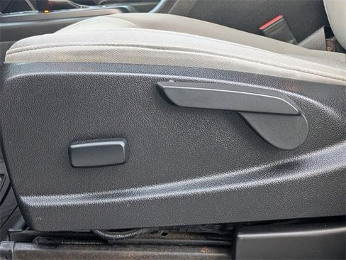 Used 2019 GMC Canyon 2WD Crew Cab w/ Convenience Package image 19