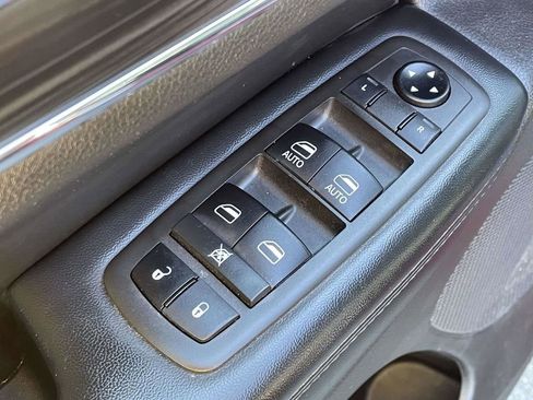 Certified 2021 Jeep Grand Cherokee Limited image 25