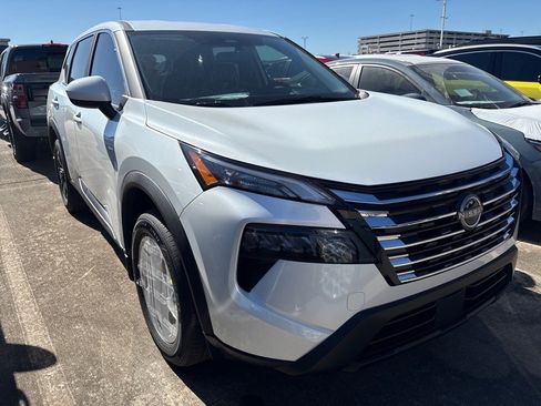 New 2026 Nissan Rogue SV image 2