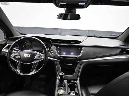 Used 2020 Cadillac XT5 Luxury image 37