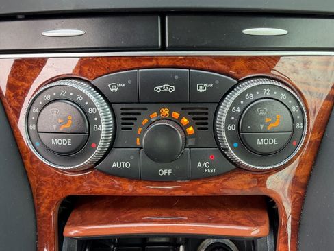 Used 2009 Mercedes-Benz SL 63 AMG image 27