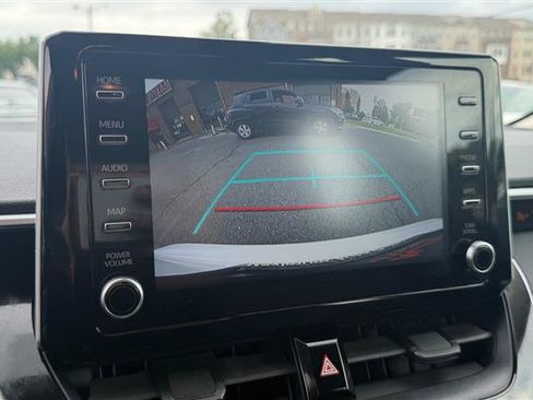 Used 2020 Toyota Corolla LE FWD image 40