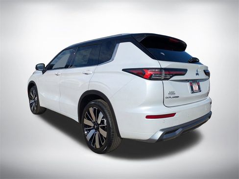 New 2025 Mitsubishi Outlander SEL image 5