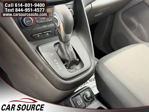 Used 2020 Ford Transit Connect XL FWD image 22