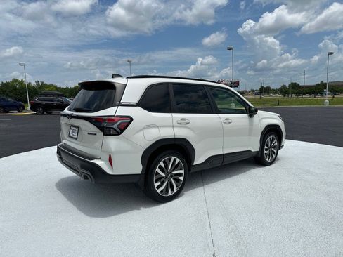 Certified 2025 Subaru Forester Touring w/ Popular Package - Touring AWD/4WD image 7