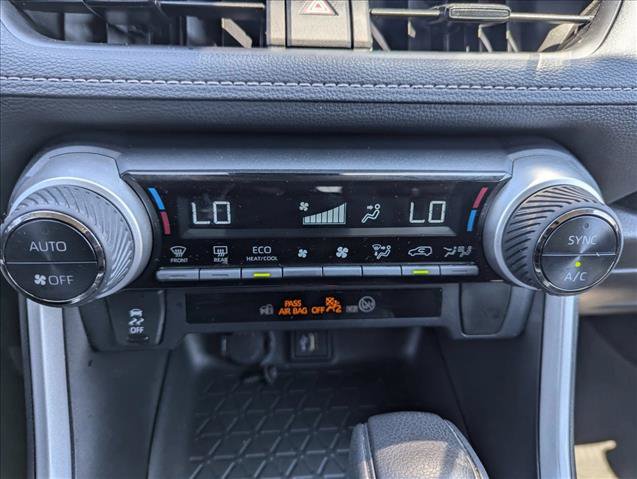 Used 2024 Toyota RAV4 LE AWD/4WD image 19