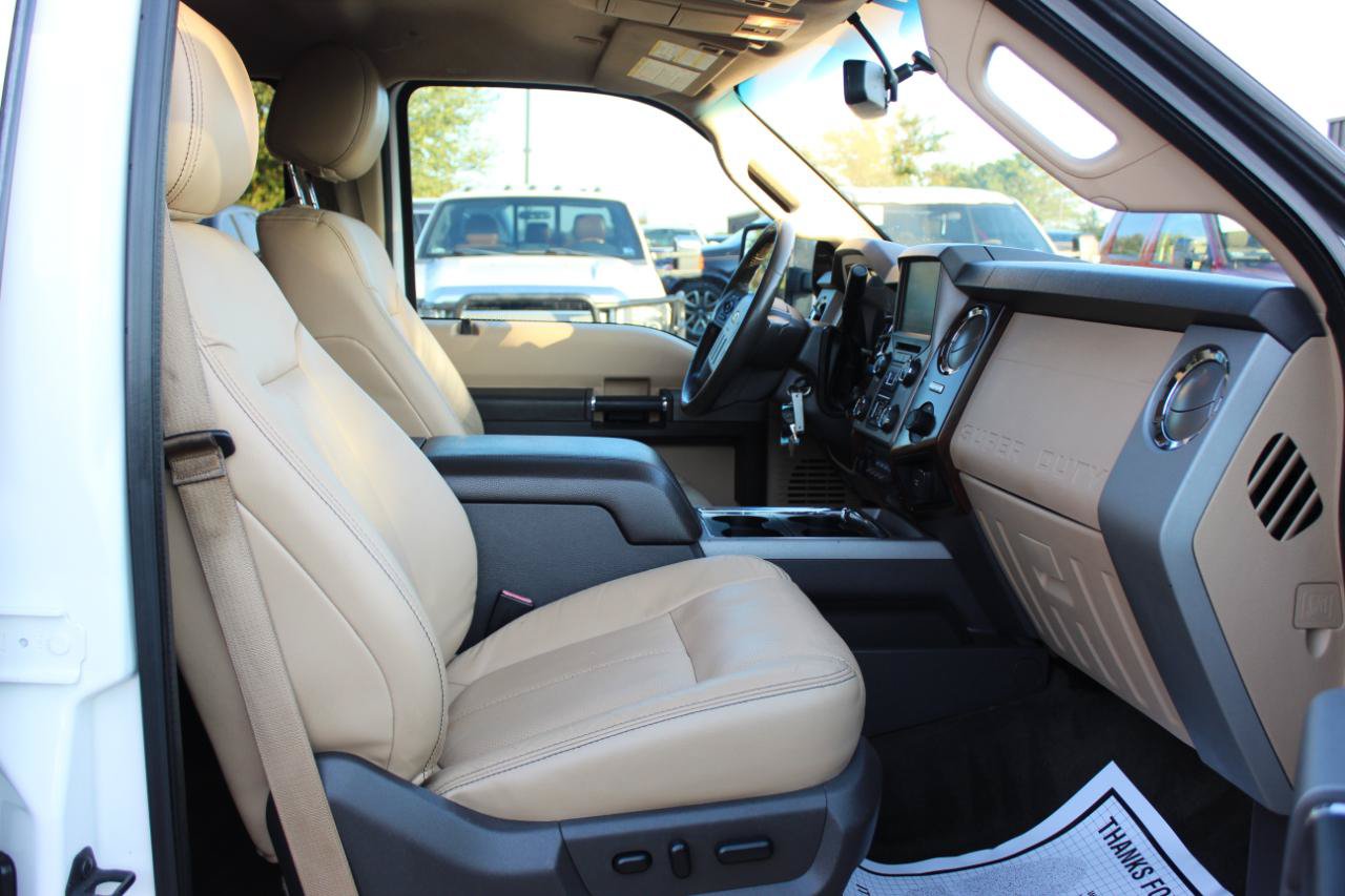 Used 2015 Ford F250 Lariat w/ Lariat Interior Package AWD/4WD image 20