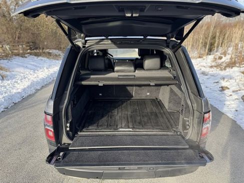 Used 2020 Land Rover Range Rover HSE image 15