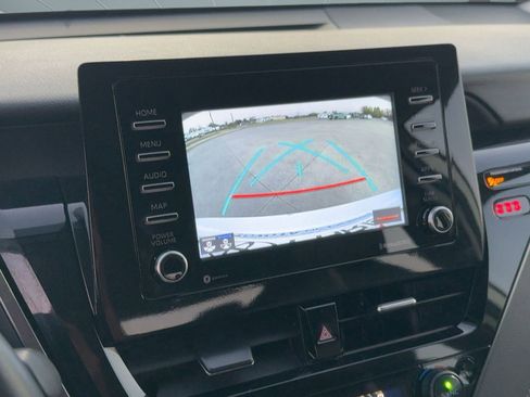 Used 2024 Toyota Camry SE image 22