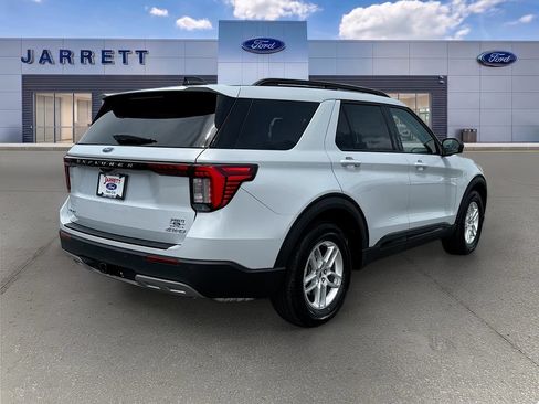 New 2026 Ford Explorer Active w/ Active Comfort Package RWD image 7