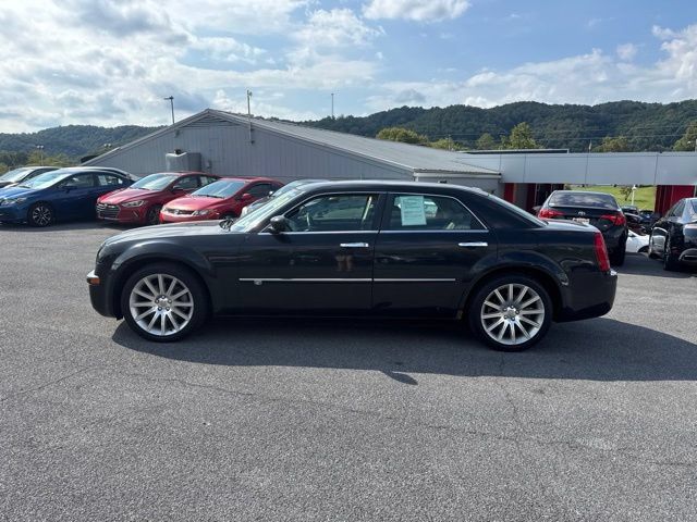 Used 2008 Chrysler 300 C RWD image 5