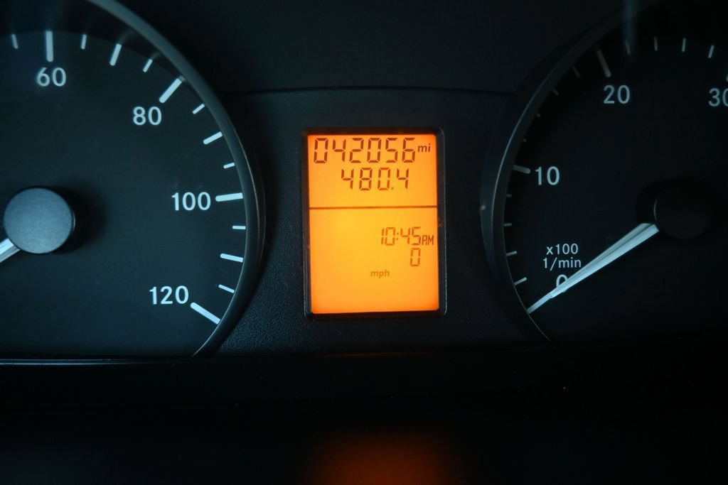 Used 2013 Mercedes-Benz Sprinter 2500 image 32