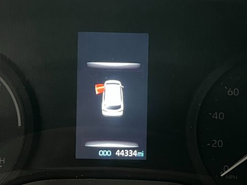 Used 2023 Toyota Sienna XLE image 22