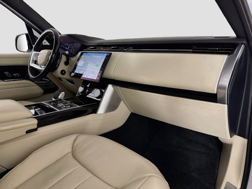 Used 2023 Land Rover Range Rover Long Wheelbase Autobiography AWD/4WD image 13