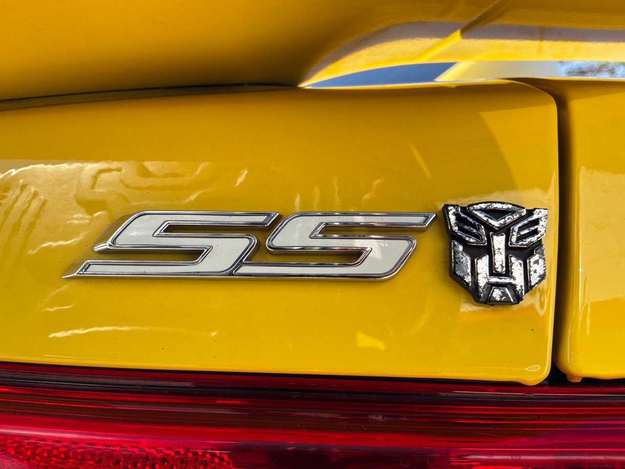 Used 2015 Chevrolet Camaro SS RWD image 10