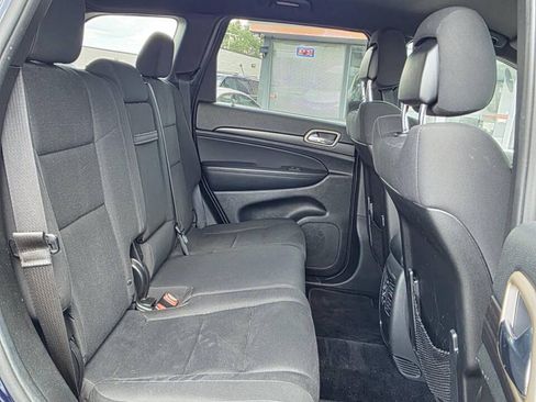 Used 2014 Jeep Grand Cherokee Laredo w/ Quick Order Package 23E AWD/4WD image 17