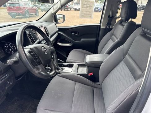 Certified 2024 Nissan Frontier SV w/ SV Convenience Package RWD image 12