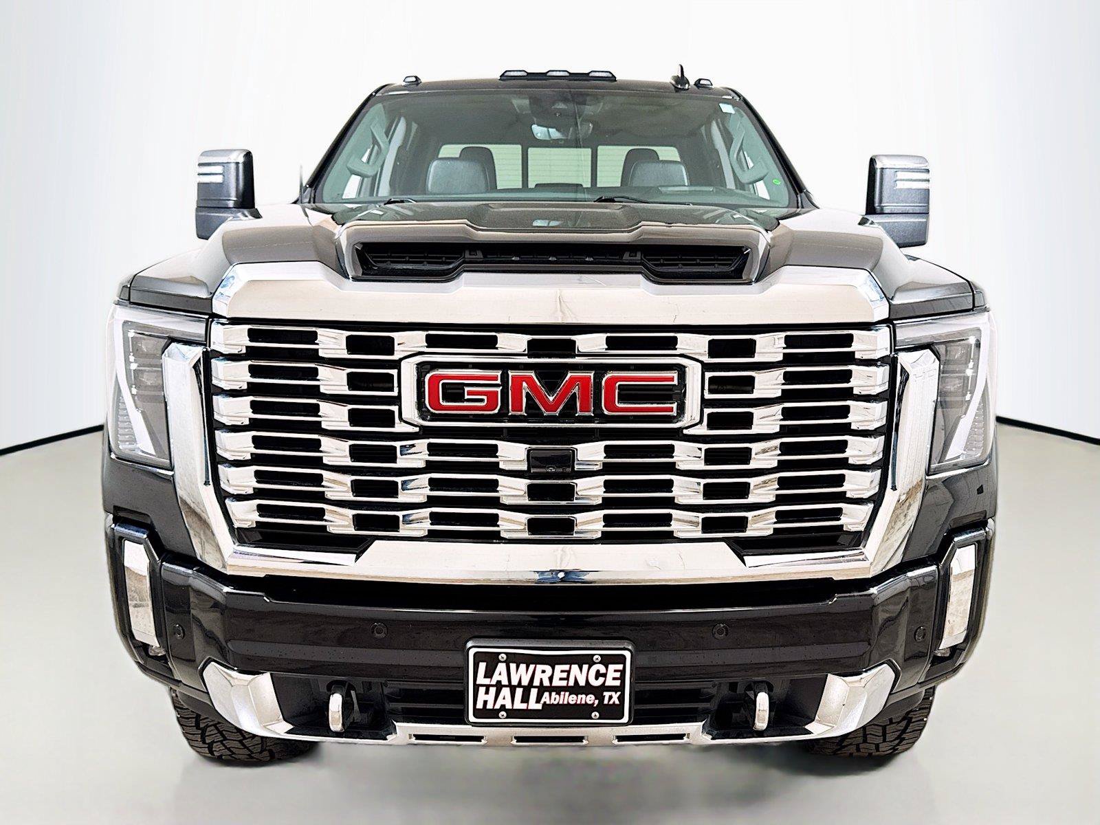 Used 2024 GMC Sierra 2500 Denali w/ Denali Reserve Package AWD/4WD image 2