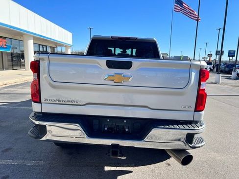 Used 2022 Chevrolet Silverado 2500 LTZ w/ LTZ Premium Package image 5