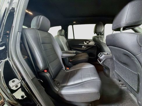 Used 2025 Mercedes-Benz GLS 450 4MATIC image 31