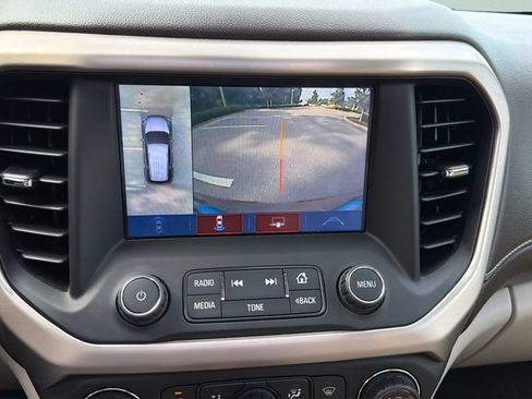 Used 2018 GMC Acadia Denali w/ Technology Package AWD/4WD image 16