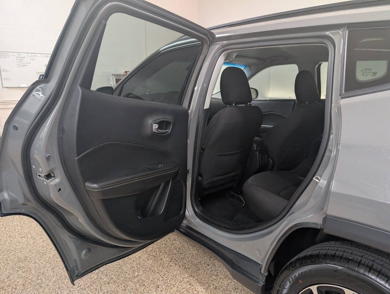 Used 2021 Jeep Compass Sport AWD/4WD image 13