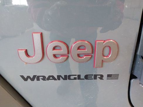 Used 2024 Jeep Wrangler Unlimited Rubicon image 26