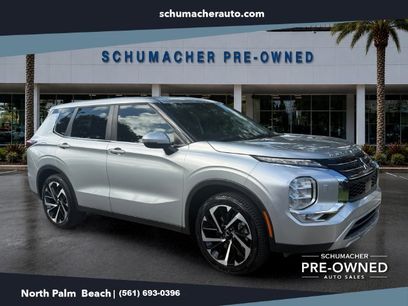Used 2023 Mitsubishi Outlander SE