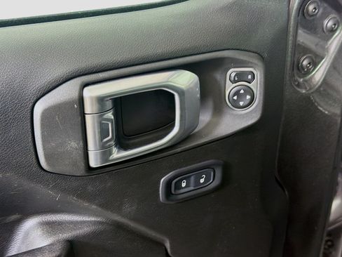 Used 2023 Jeep Wrangler Unlimited w/ 8.4" Radio Group AWD/4WD image 15