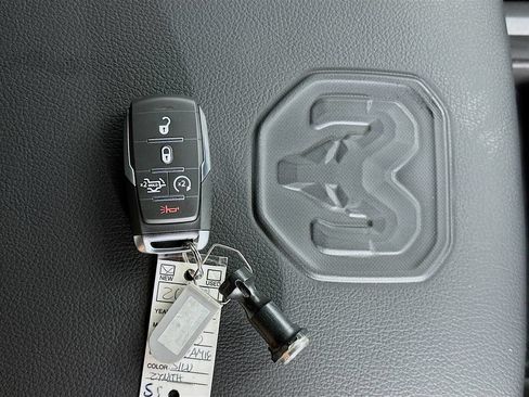 New 2026 RAM 3500 Laramie AWD/4WD image 20
