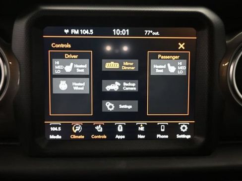 Used 2023 Jeep Wrangler Unlimited Sahara w/ Cold Weather Group AWD/4WD image 15