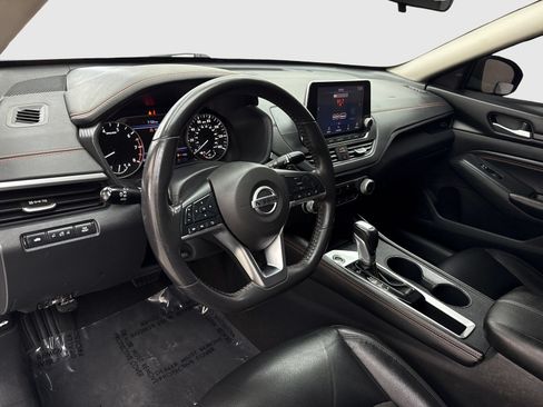 Used 2022 Nissan Altima 2.5 SR FWD image 18