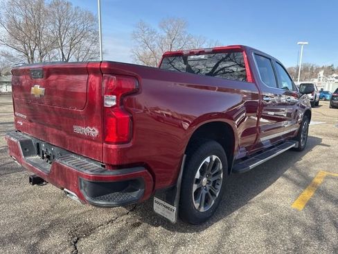 Used 2024 Chevrolet Silverado 1500 High Country w/ Technology Package image 3